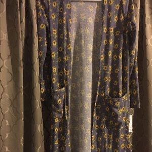 Small floral lularoe Sarah bnwt